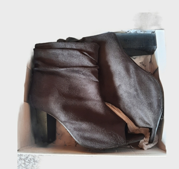 Souled Out brand peep toe booties 7 - Picture 3 of 6